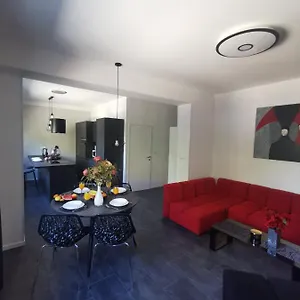 Apartman Oasis In The Near Amfiteatar,free Parking And Free Wi-fi, Pula